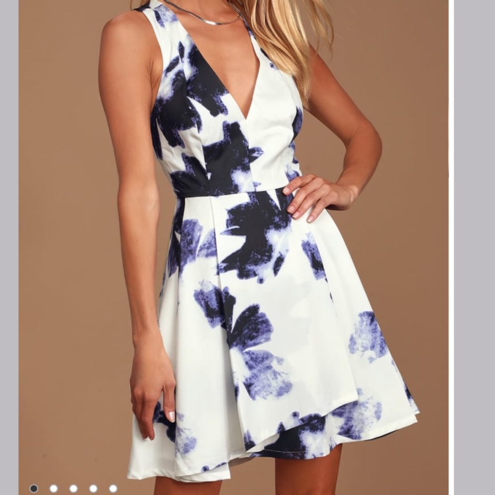 Lulus Seeing Chic Blue and Ivory Print Skater Dress